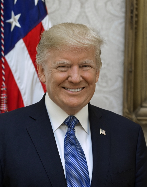 Trump háborúzik