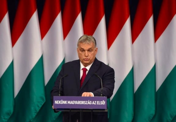 Mit kellene az uniónak Magyarországgal csinálnia?