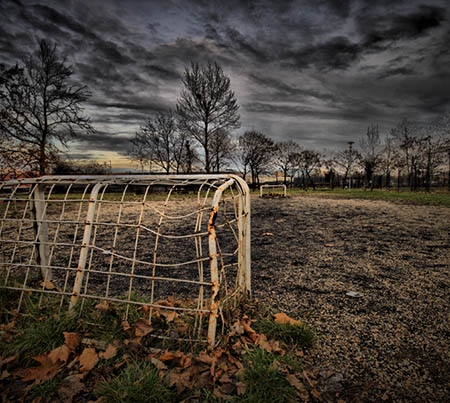 Húsz percig vigasztalták Orbánt