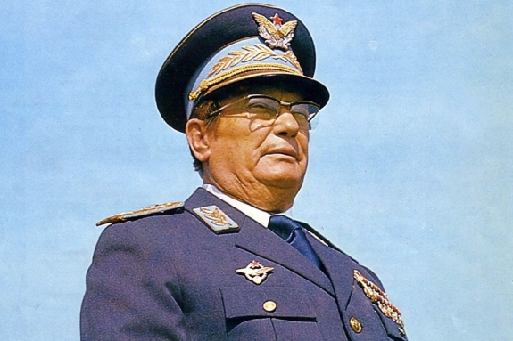 Igaz, Tito autokrata volt, de emberségesebb, mint a maiak
