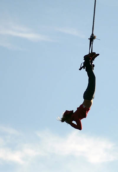 Túlélte a 111 méteres zuhanást