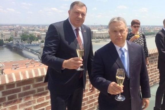A „zseniális” Orbán