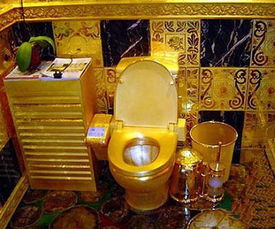 Tündérmese az arany vécékeféről