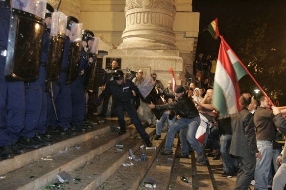 Nemcsak Washingtonban történik ilyesmi