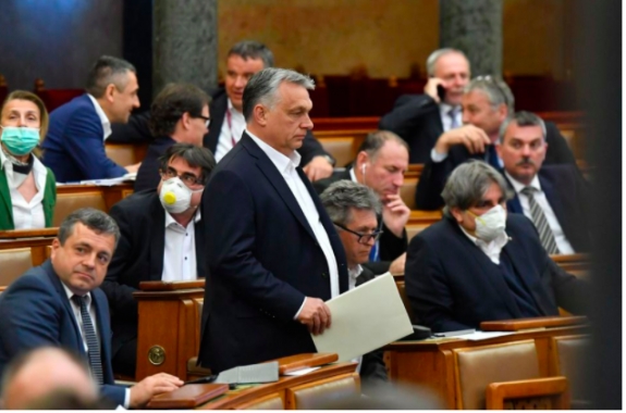 Az anyagi támogatások szűkítése