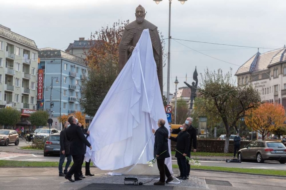Bethlen Gábor a főtéren