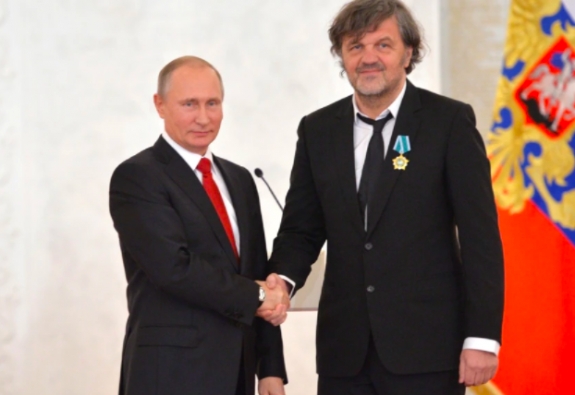 Szerb értelmiségiek Putyin mellett