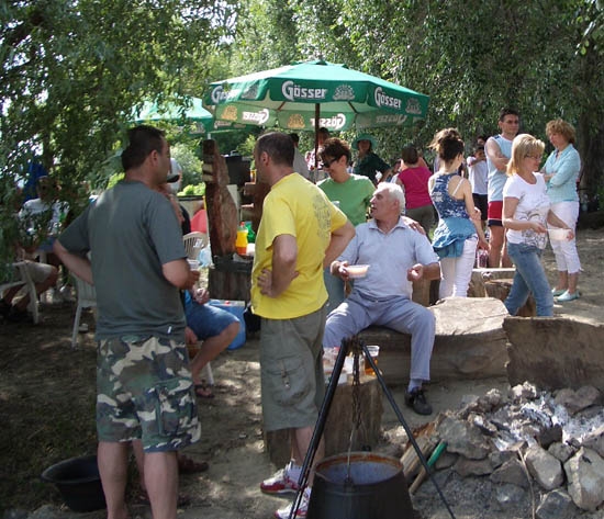 A rikkancs ismét jelenti (103.)