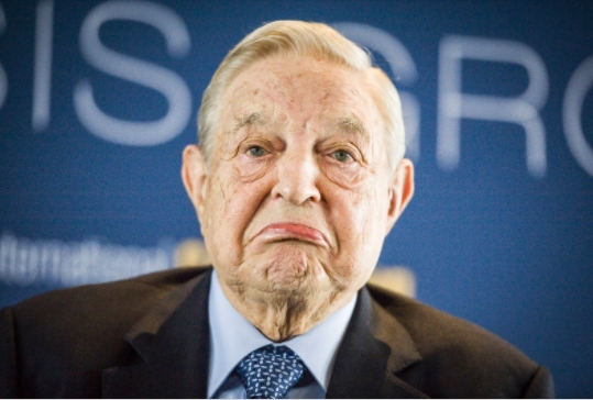 Bill Gates lenyúlta Soros szerepét