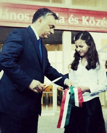 Az állam a diktatúrák iskoláiban főszereplő